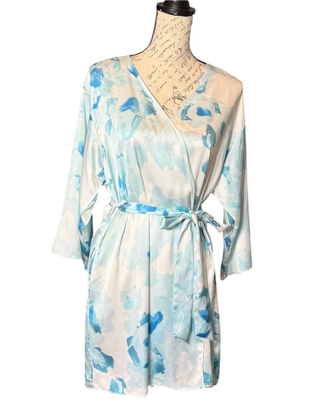 Kate Spade Light Blue Watercolor Satin Wrap Robe Size Medium